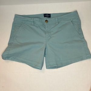 American Eagle Shorts Mint Green SIZE 10 Midi Great condition